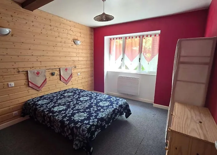 Maison 10 Personnes Chez Perrine Et Nicolas Дом отдыха Ла-Бурбуль