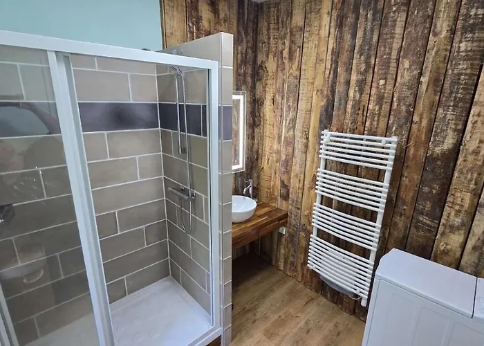 Maison 10 Personnes Chez Perrine Et Nicolas Ла-Бурбуль