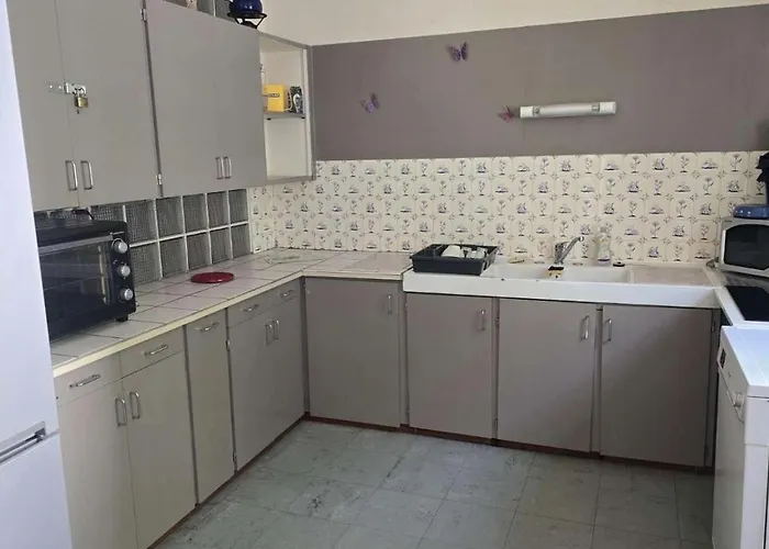 Дом отдыха Maison 10 Personnes Chez Perrine Et Nicolas Ла-Бурбуль